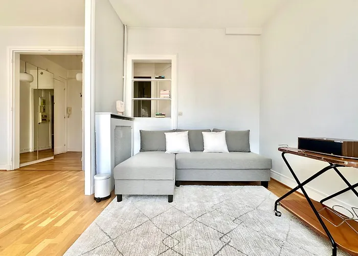 Spacious Apartment Near Montparnasse Bausset 6Th