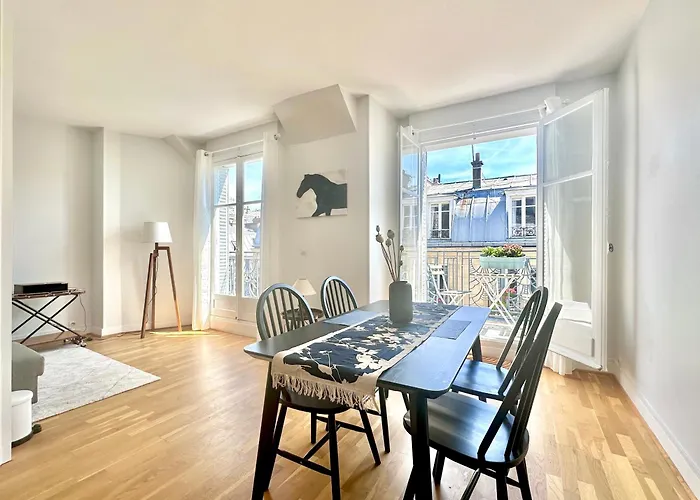 Spacious Apartment Near Montparnasse Bausset 6Th